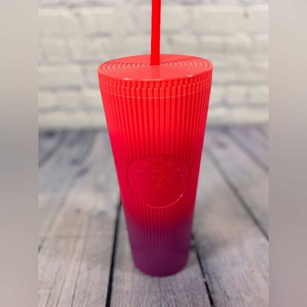 NWT Starbucks 2025 Red Purple Spring Pleated Ombre Venti 24oz Cold Cup Tumbler